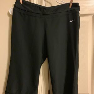 Black Nike Capri pants size L in good condition